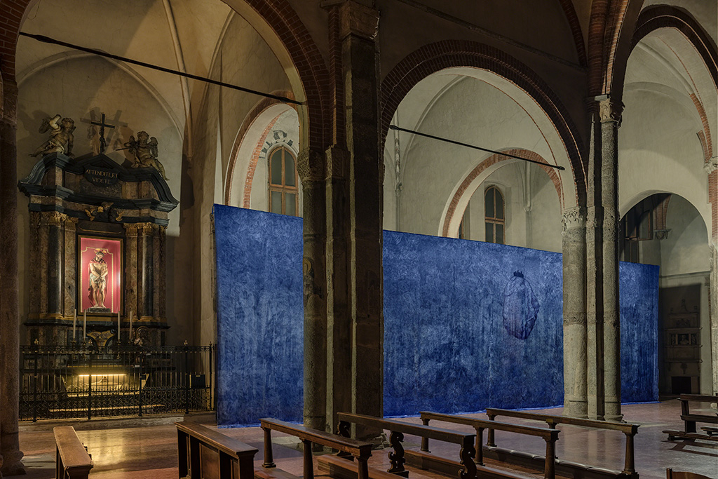 A picture
        containing indoor, stone, tiled Description automatically
        generated